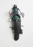 Haku Wandgarderobe aus Metall in 3D Vintageoptik Motorrad, mit 3 Garderobenhaken und Spiegel