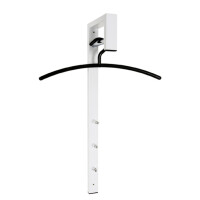Haku Wandgarderobe aus wei&szlig;em Stahlrohr mit...