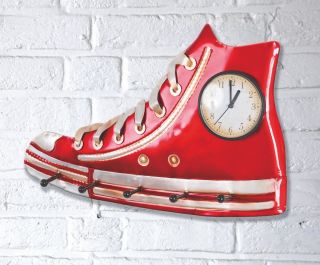 Haku Wandgarderobe Schuh aus Metall in 3D Optik rot